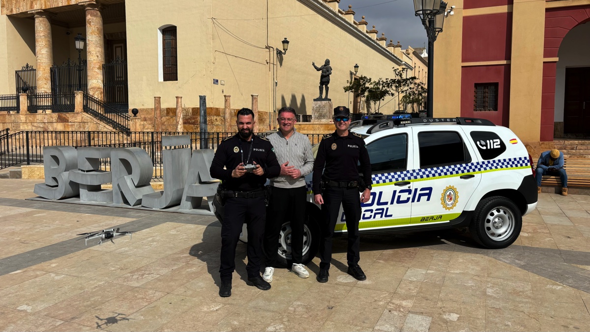 La Policía Local de Berja refuerza su parque móvil con un vehículo cedido por el Ministerio de Sanidad